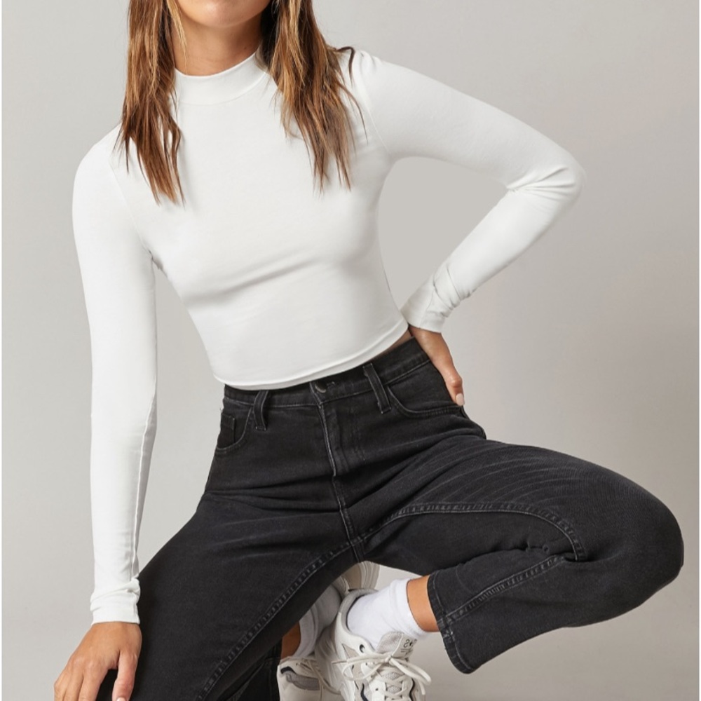 Small SHEIN Basics Mock Neck Solid Crop Tee